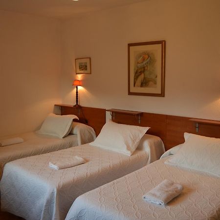 Pension El Peregrino De Larrasoana Exterior photo